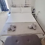 Lovely 2 Bed 3 Bath, Fully Equipped, Near Promenad Apartment Gzira