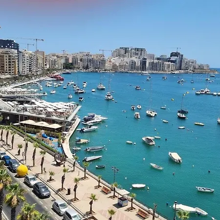 Apartment Lovely 2 Bed 3 Bath, Fully Equipped, Near Promenad *