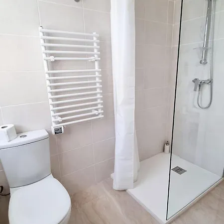 Apartmán Lovely 2 Bed 3 Bath, Fully Equipped, Near Promenad