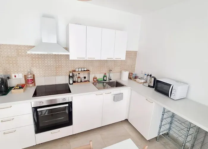 Apartamento Lovely 2 Bed 3 Bath, Fully Equipped, Near Promenad